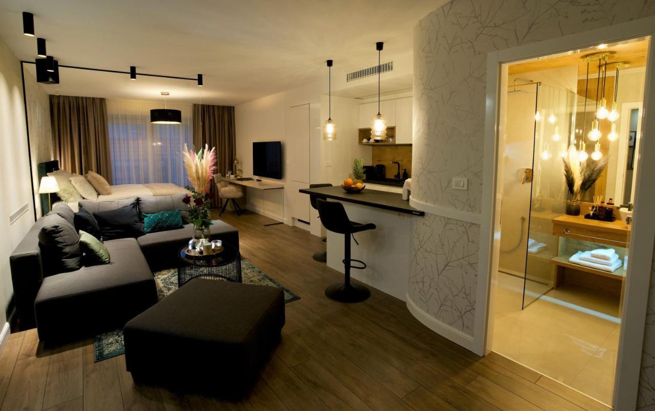 אוסילק Apartman My Story מראה חיצוני תמונה